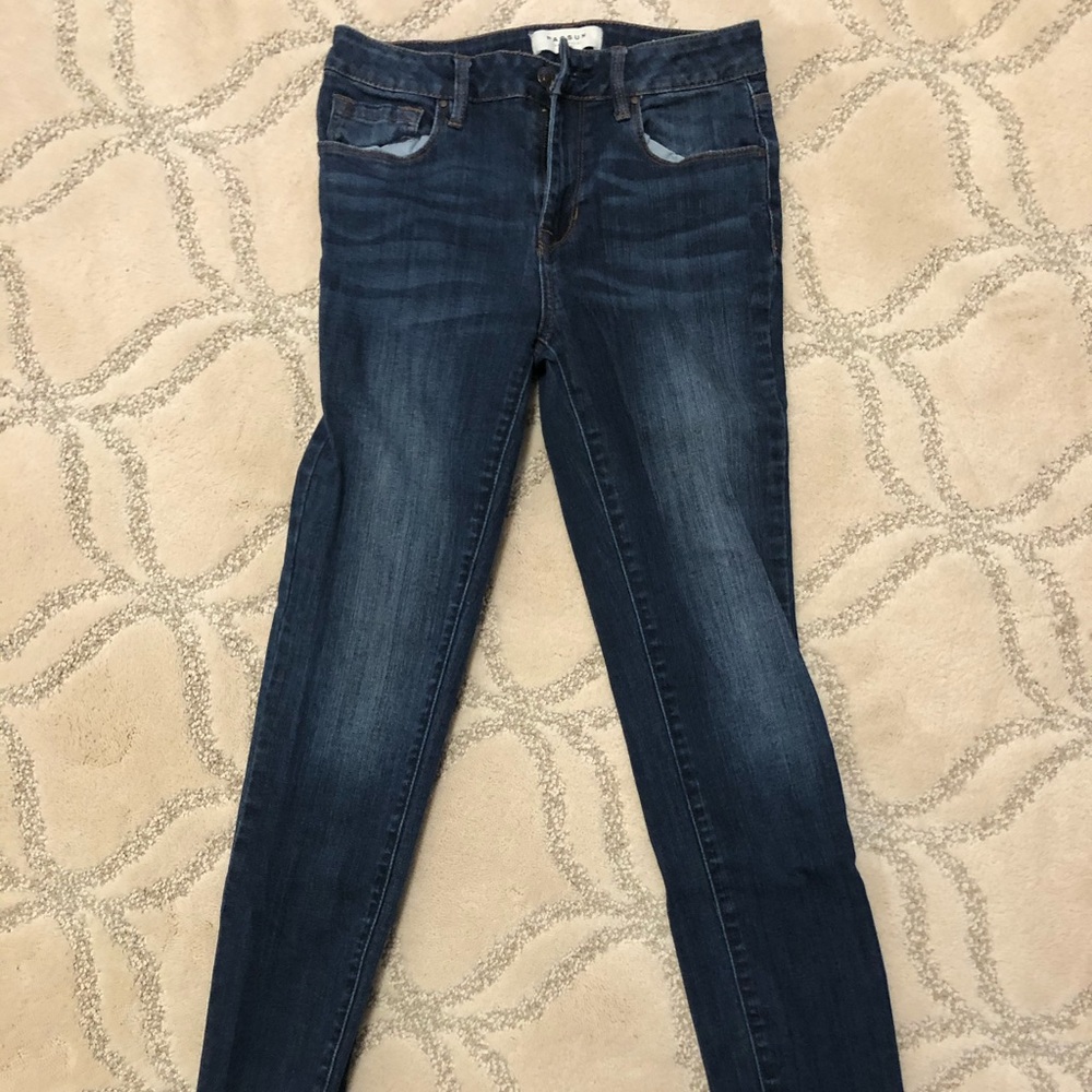PACSUN MEDIUM RISE AND WASH JEANS